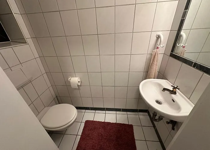 Sleep & Parking Am Airport *